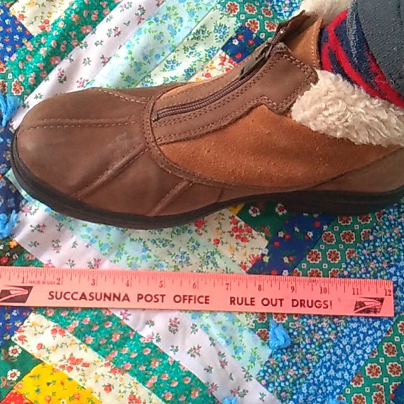 👣 Ugg Faux Sherpa Lined Boot/Shoe Sz 10/11/ VS 12  UNISEX - Picture 7 of 16